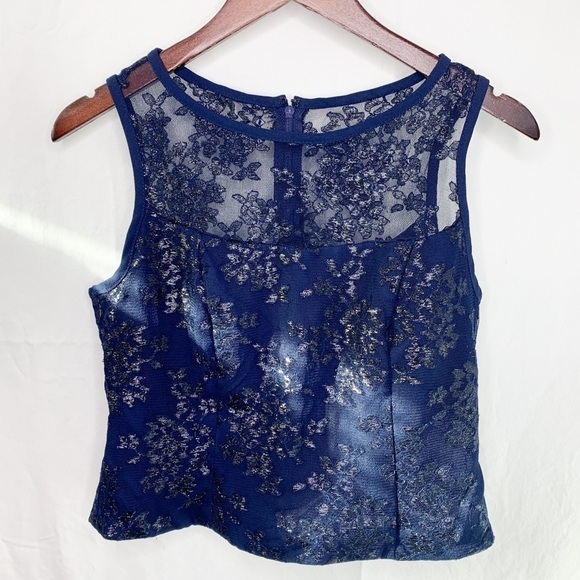 Vintage Tops - VINTAGE Lori-Ann Cropped Formal Mesh Zip up Top